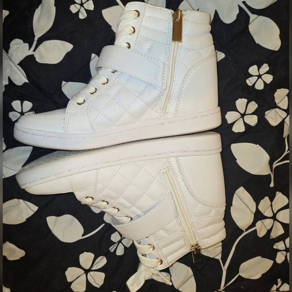Unisex G By Guess White High-Top Sneakers - Picture 1 of 4